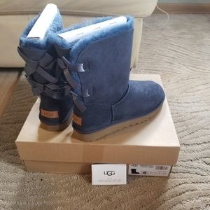 Ugg bow boots